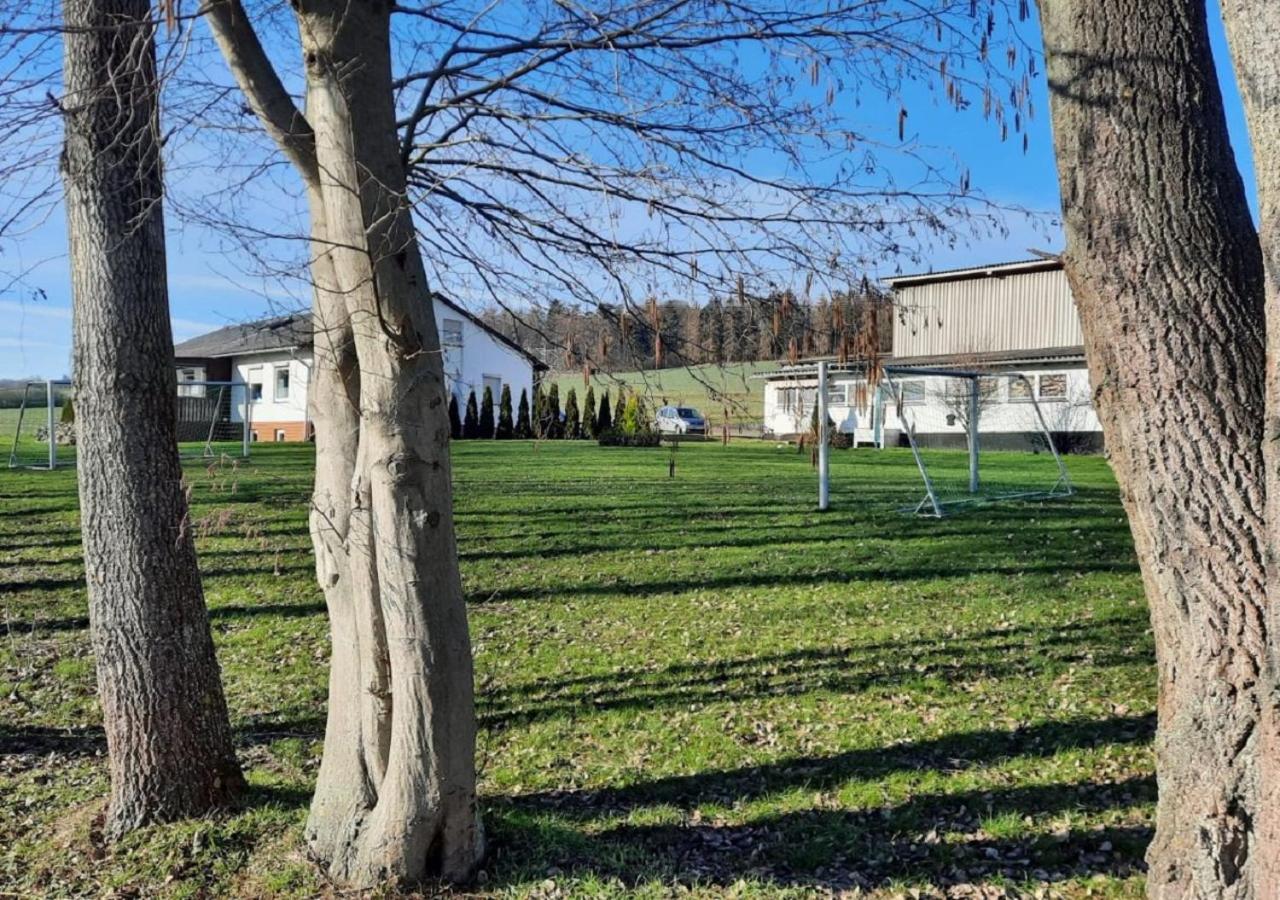 Exklusive Naturoase Direkt Am Ars Natura Wanderweg Mit Panoramablick Auf Melsungen Exteriör bild